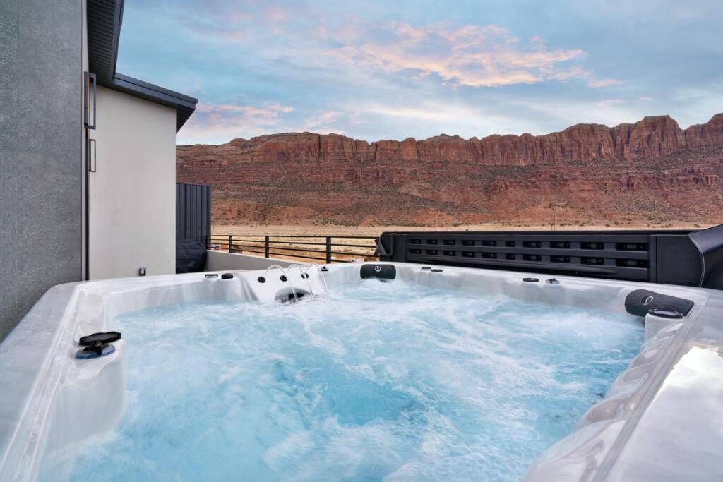 Vizcaya #5 - Moab'S Newest Luxury Rental With Private Hot Tub Eksteriør billede